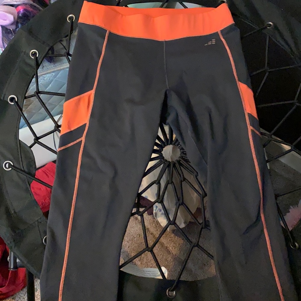 Active wear leggings